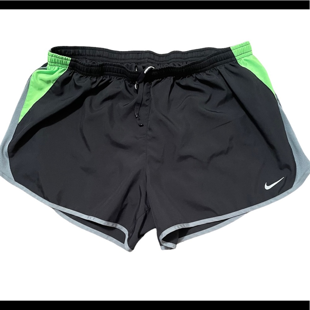 Women’s Nike Dri-Fit Running shorts - Size XL - NWOT - Picture 1 of 10